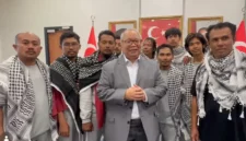 Sembilan relawan Indonesia korban penahanan Israel tiba di Bandara Soekarno-Hatta. (Posnews/Ist)