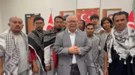 Sembilan relawan Indonesia korban penahanan Israel tiba di Bandara Soekarno-Hatta. (Posnews/Ist)