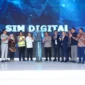 Wakapolri Komjen Pol Dedi Prasetyo saat peluncuran layanan SIM Digital dan E-TLE Drone Mobile dalam Rakernis Fungsi Lalu Lintas 2026 di Jakarta Selatan. (Posnews/Ist)