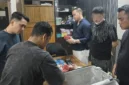 Polisi menunjukkan barang bukti Happy Water, ketamine, dan etomidate usai menangkap WNA China di apartemen Pademangan, Jakarta Utara. (Posnews/Ist)