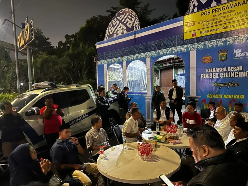 Warga Jakarta Utara saat audiensi dengan Pemkot Jakut membahas kemacetan truk kontainer, jalan rusak, dan depo ilegal di kawasan Tanjung Priok-Cilincing. (Posnews/MR)