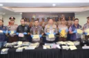 Petugas Polda Metro Jaya patroli malam memburu pelaku begal di wilayah rawan Jakarta. (Posnews/Ist)