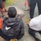 Petugas Bareskrim Polri menggerebek kampung narkoba di Gang Langgar, Samarinda, Kalimantan Timur, dan menangkap 11 tersangka jaringan narkotika dengan omzet hingga Rp200 juta per hari. (Posnews/Ist)