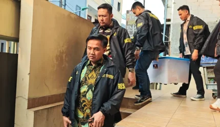 Penyidik Dittipidter Bareskrim Polri menggeledah kantor PT MMS terkait dugaan manipulasi data ekspor CPO dan praktik under invoicing.