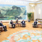 Navigasi hubungan adidaya. Premier China Li Qiang menyerukan dialog konstruktif dan penguatan ekonomi bilateral saat menerima kunjungan delegasi Senat AS, sembari memperingatkan Washington agar tidak melanggar kedaulatan China terkait isu Taiwan. Dok: Istimewa.
