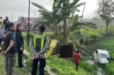 Mobil Toyota Avanza hancur usai tertabrak KA Argo Bromo Anggrek di perlintasan tanpa palang di Grobogan, empat orang tewas. (Posnews/Ist)