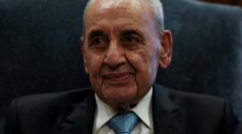 Syarat mutlak perdamaian. Ketua Parlemen Lebanon, Nabih Berri, menegaskan tidak akan ada proses politik dengan Israel tanpa penghentian total serangan militer di wilayah selatan. Dok:  REUTERS/Mohamed Abd El Ghany/File Photo.