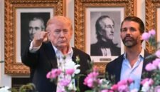 Prioritas kenegaraan. Presiden Donald Trump memilih tetap berada di Washington untuk menangani krisis Timur Tengah dan ketegangan di Kuba, sehingga ia harus melewatkan pernikahan Donald Trump Jr. di Bahama akhir pekan ini. Dok: Istimewa.