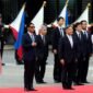 Hubungan erat Manila-Tokyo. Kaisar Naruhito menyambut Presiden Filipina Ferdinand Marcos Jr. dalam kunjungan kenegaraan empat hari di Tokyo untuk merayakan 70 tahun normalisasi hubungan bilateral. Dok: (Franck Robichon/Pool Photo via AP)