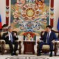 Poros baru Ulan Bator. Presiden Mongolia Ukhnaa Khurelsukh menerima kunjungan kenegaraan Menlu Tiongkok Wang Yi untuk mempererat kemitraan ekonomi dan menyelaraskan strategi pembangunan. Dok: Istimewa.