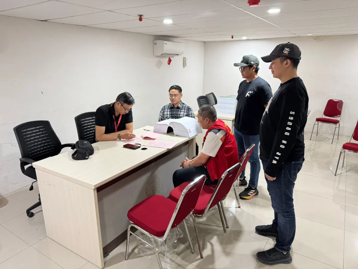 Bareskrim Limpahkan Adik Koko Erwin ke Kejaksaan, Kasus TPPU Narkoba Masuk Tahap Penuntutan. (Posnews/Ist)
