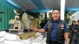 Dirresnarkoba Polda Metro Jaya Kombes Pol Ahmad David memaparkan pengungkapan 3.890 kasus narkoba periode Januari-Juni 2026 dengan 5.196 tersangka, penyitaan 17,45 ton barang bukti, serta aset bandar narkoba senilai miliaran rupiah. (Posnews/Ist)

