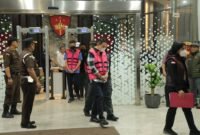 Skandal besar komoditas strategis. Kejaksaan Agung RI menetapkan 11 tersangka atas kasus manipulasi ekspor minyak sawit mentah yang merugikan negara belasan triliun rupiah. Dok: Istimewa.
