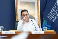 Menteri Perdagangan Budi Santoso memberikan keterangan terkait rencana penyesuaian HET MINYAKITA usai Rapat Koordinasi Tingkat Menteri Bidang Pangan di Jakarta. (Posnews/Ist)