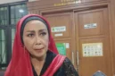 Pakar hukum pidana dan ahli TPPU Yenti Garnasih menyampaikan pentingnya penerapan pasal pencucian uang untuk memburu aset dan aliran dana bandar narkoba. (Posnews/Ist)
