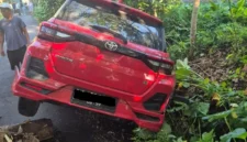BNN Bongkar Sindikat Narkoba Rusia di Bali, Mobil Pelaku Terguling Saat Kabur. (Posnews/Ist)
