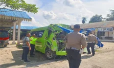 Bus Travel Wisata Religi Kecelakaan di Tol Batu Bara, 7 Orang Tewas – Belasan Luka-Luka