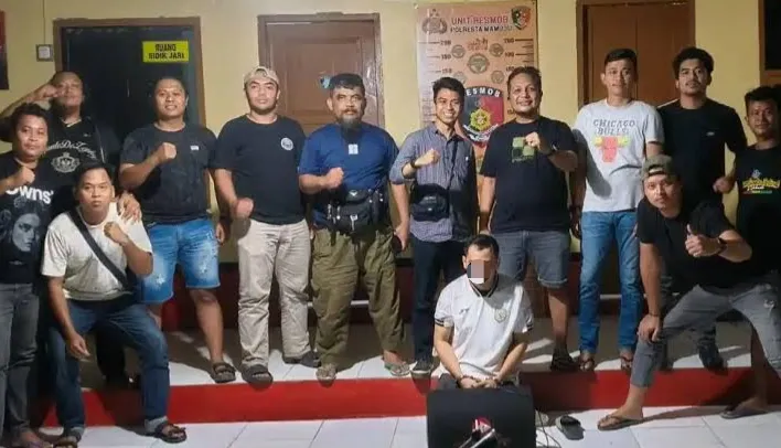 Polisi Tangkap Pencuri Emas 68 Gram di Mamuju, Hasil Curian Digadai untuk Judol. (Posnews/Ist)