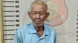 Petugas kepolisian melakukan penyelidikan kasus pembacokan di Lampung Utara setelah seorang kakek berusia 75 tahun mengaku berhalusinasi melihat tetangganya seperti Genderuwo. (Posnews/ist)