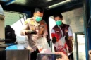 Kapolres Pelabuhan Tanjung Priok AKBP Aris Wibowo memusnahkan barang bukti sabu, etomidate, ekstasi, dan obat keras hasil pengungkapan sepanjang Januari-Juni 2026. (Posnews/MR)
