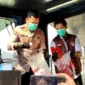 Kapolres Pelabuhan Tanjung Priok AKBP Aris Wibowo memusnahkan barang bukti sabu, etomidate, ekstasi, dan obat keras hasil pengungkapan sepanjang Januari-Juni 2026. (Posnews/MR)
