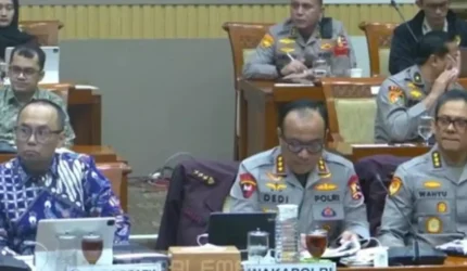 Wakapolri Komjen Pol Dedi Prasetyo memaparkan usulan tambahan anggaran Polri sebesar Rp66,1 triliun dalam rapat kerja bersama Komisi III DPR RI di Kompleks Parlemen, Senayan, Jakarta.