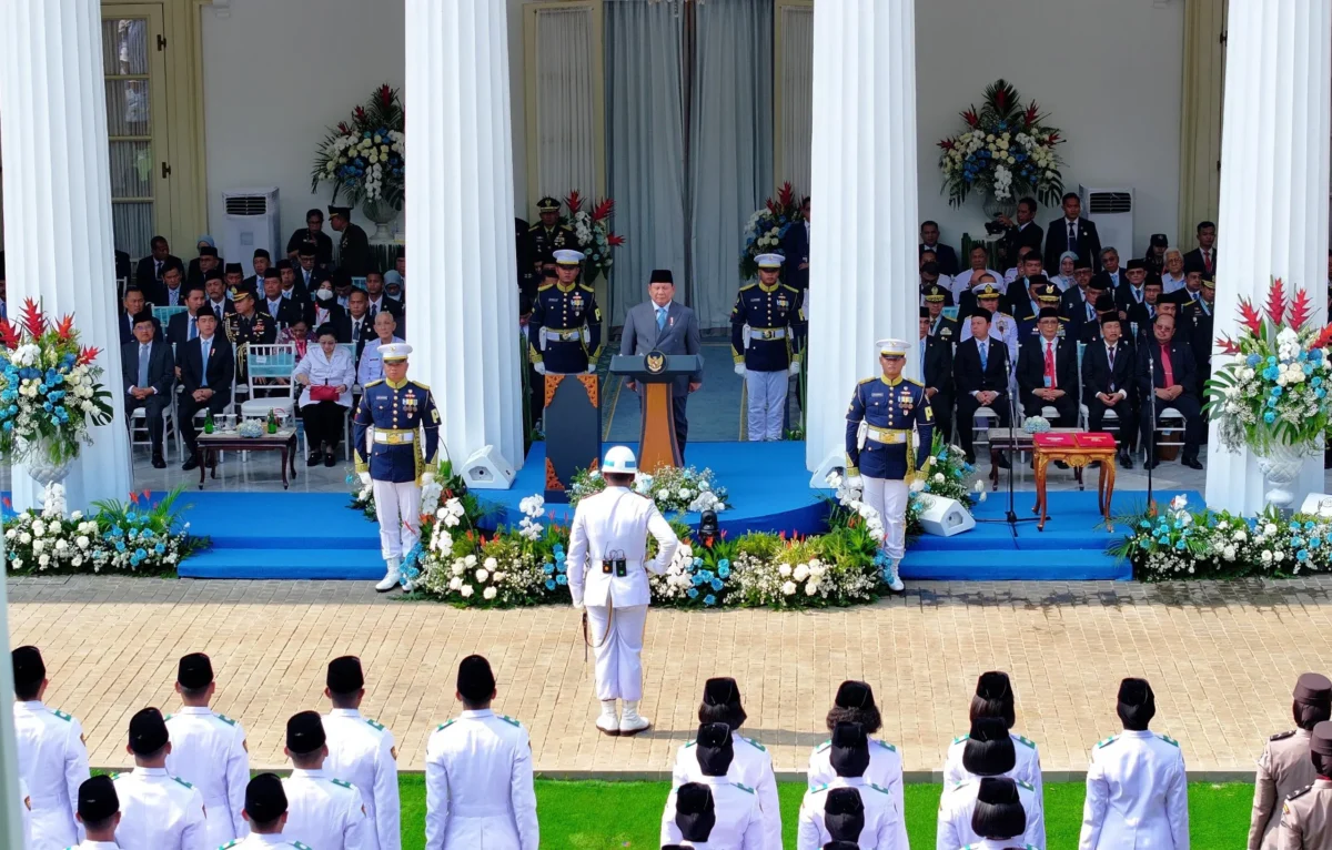 Presiden Prabowo Subianto memimpin Upacara Hari Lahir Pancasila 2026 di Gedung Pancasila Jakarta dan menegaskan Pancasila harus diterapkan dalam kehidupan berbangsa dan bernegara. (Posnews/Sekretariat negara)