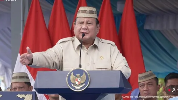 Presiden Prabowo Subianto memberikan sambutan dalam Puncak Pekan Nasional Petani dan Nelayan di Gorontalo. (Posnews/Setpres)