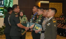 Teddy Indra Wijaya Raih Taskap Terbaik Dikreg LXVII Seskoad 2026
