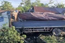 Kondisi lokasi kecelakaan beruntun truk tronton diduga rem blong di Jalan Sidikalang, Dairi, Sumatera Utara, yang menewaskan dua anak setelah menabrak empat kendaraan. (Posnews/Ist)
