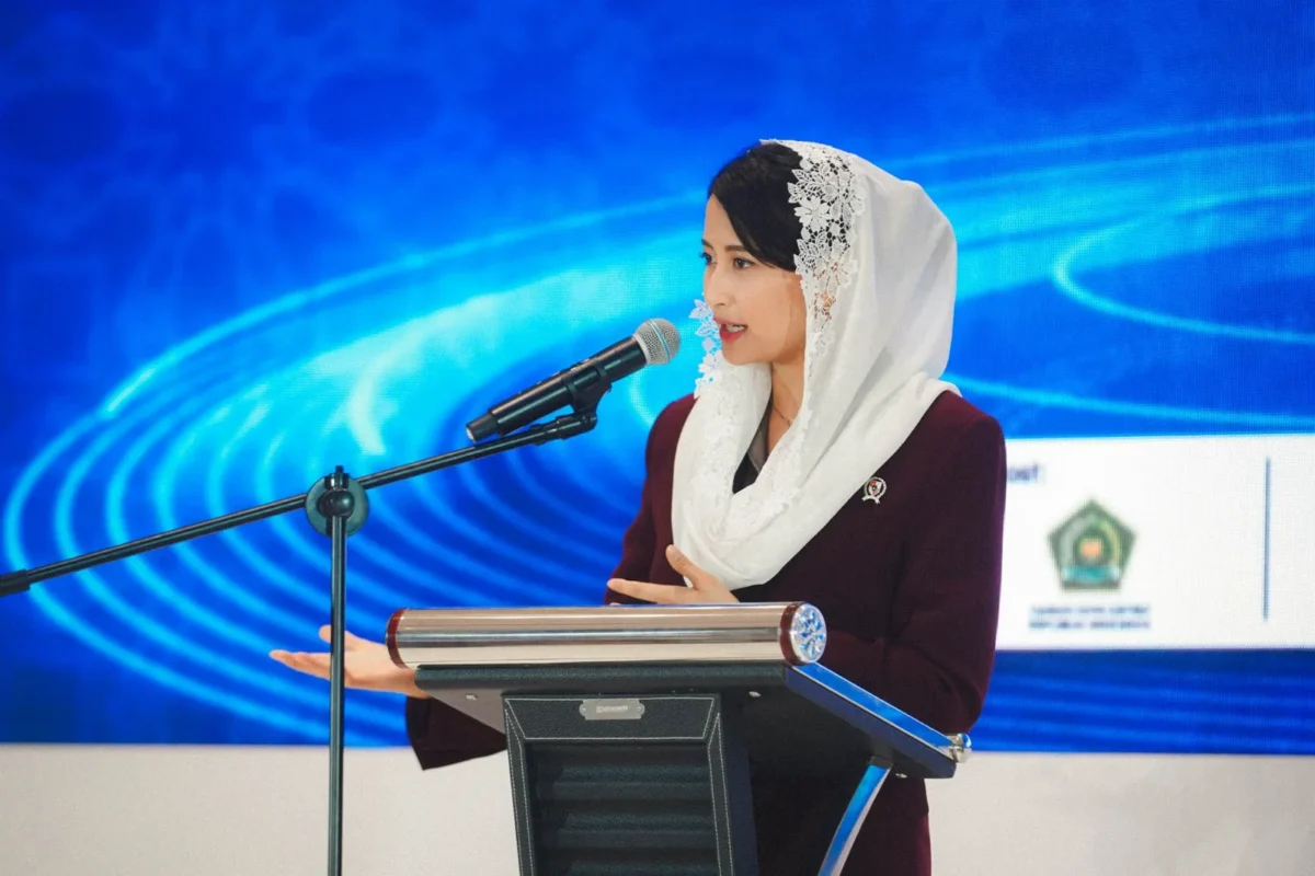 Wakil Menteri Perdagangan Dyah Roro Esti Widya Putri menutup IHBF Expo 2026 di PIK 2 Tangerang dan mendorong peningkatan ekspor produk halal Indonesia ke pasar global. (Posnews/Ist)
