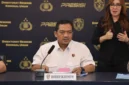 Direktur Reserse Kriminal Umum Polda Metro Jaya memberikan keterangan terkait penelusuran aset bos Hanania Travel dalam kasus dugaan penipuan perjalanan umrah. (Posnews/Ist)