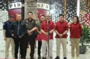 Direktur Penyidikan Jampidsus Kejagung Syarief Sulaeman Nahdi saat mengumumkan penetapan Andri Mulyono, Komisaris dan Pengendali PT Yasa Arta Trimanunggal, sebagai tersangka kasus dugaan korupsi pengadaan motor listrik Badan Gizi Nasional (BGN) tahun 2025 di Gedung Kejaksaan Agung, Jakarta. (Posnews/Ist)
