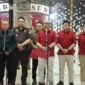 Direktur Penyidikan Jampidsus Kejagung Syarief Sulaeman Nahdi saat mengumumkan penetapan Andri Mulyono, Komisaris dan Pengendali PT Yasa Arta Trimanunggal, sebagai tersangka kasus dugaan korupsi pengadaan motor listrik Badan Gizi Nasional (BGN) tahun 2025 di Gedung Kejaksaan Agung, Jakarta. (Posnews/Ist)
