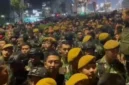 Ribuan mahasiswa menggelar aksi demonstrasi bertajuk Menuju Indonesia Bangkrut di kawasan Bundaran HI dan Tosari, Jakarta Pusat, Jumat (12/6/2026), dengan pengawalan ketat aparat gabungan Polri dan TNI. (Posnews/Ist)