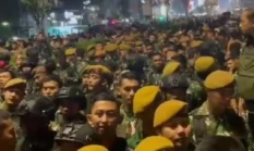 Demo BEM UI di Bundaran HI Diadang Aparat, Koalisi Sipil Protes Pengerahan TNI dan Komcad