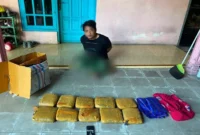 Tersangka penerima paket ganja diamankan dalam operasi Direktorat Tindak Pidana Narkoba Bareskrim Polri. (Posnews/Ist)