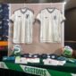 Gebrakan besar di perbatasan. Otoritas Hong Kong menyita ratusan ribu barang palsu termasuk jersi Piala Dunia siap ekspor senilai dua puluh juta dolar AS. Dok: Istimewa.