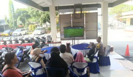 Nobar Piala Dunia 2026 di Polsek Koja Pererat Kebersamaan Polisi dan Warga