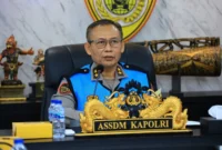 Irjen Pol Anwar memberikan arahan terkait seleksi Taruna dan Taruni Akpol 2026 serta menegaskan tidak ada jalur titipan maupun kuota khusus dalam proses rekrutmen Polri. (Posnews/Ist)