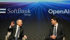 Menghalau senapan mesin siber. SoftBank dan OpenAI meluncurkan layanan keamanan berbasis kecerdasan buatan (AI) guna melindungi sistem infrastruktur vital Jepang. Dok: (AP Photo/Hiro Komae)
