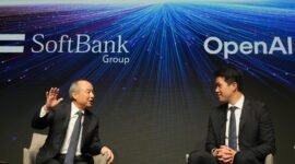 Menghalau senapan mesin siber. SoftBank dan OpenAI meluncurkan layanan keamanan berbasis kecerdasan buatan (AI) guna melindungi sistem infrastruktur vital Jepang. Dok: (AP Photo/Hiro Komae)