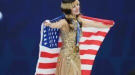 Kembalinya para bintang es. Juara Olimpiade Alysa Liu dan juara dunia Ilia Malinin siap menandai aksi kembalinya mereka ke kompetisi tingkat tinggi di Skate America. Dok: (AP Photo/Stephanie Scarbrough, File)