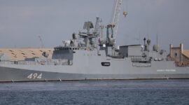 Ketegangan di perairan internasional. Sebuah kapal fregat militer Rusia melepaskan tembakan peringatan ke arah kapal pesiar berbendera Inggris di Selat Inggris. Dok: (AP Photo, File)