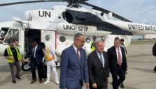 Penderitaan di bawah kuasa geng. Sekretaris Jenderal PBB António Guterres mengunjungi Haiti guna menyaksikan langsung krisis kemanusiaan dan pengungsian massal akibat dominasi geng Viv Ansanm. Dok: (AP Photo/Danica Coto)