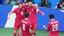 Pesta gol Selecao das Quinas. Cristiano Ronaldo memimpin kemenangan mutlak Portugal atas Uzbekistan sekaligus mengukir rekor bersejarah baru. Dok: (AP Photo/Karen Warren)