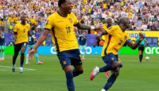 Kejutan besar di babak grup. Ekuador melakoni laga comeback sensasional untuk menumbangkan Jerman dua-satu sekaligus mengamankan tiket babak gugur. Dok: (AP Photo/Yuki Iwamura)