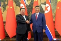 Konsolidasi aliansi di Asia Timur. Presiden Tiongkok Xi Jinping memulai kunjungan kenegaraan ke Pyongyang guna mempererat kemitraan taktis di tengah kebuntuan negosiasi nuklir dengan AS. Dok: Istimewa.