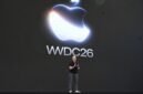 Era baru kecerdasan buatan Apple. Apple meluncurkan asisten Siri bertenaga AI yang berkolaborasi dengan Google Gemini di tengah masa transisi kepemimpinan John Ternus. Dok: (AP Photo/Noah Berger)