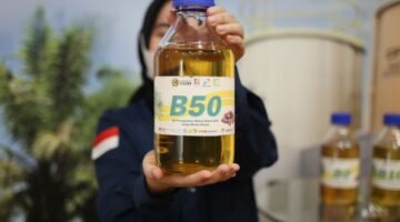 Langkah berani energi hijau. Pemerintah resmi memberlakukan mandat biodiesel B50 untuk mengamankan kemandirian energi nasional. Dok: Istimewa.